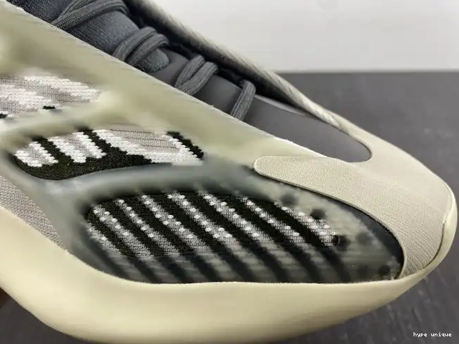 hype ID1674 Yeezy V3 Fade Adidas Salt 700 0521